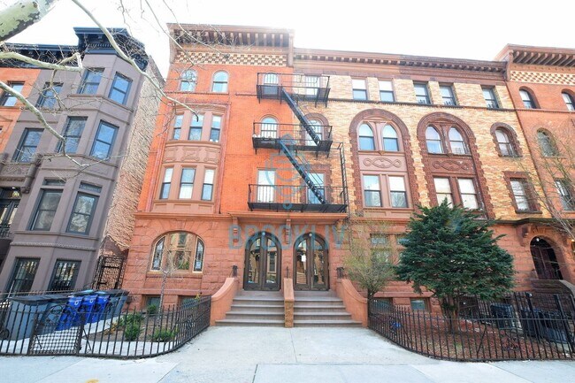 Building Photo - 94 Decatur St