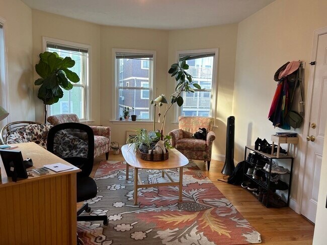 Foto del edificio - 12-14 Weld Hill St