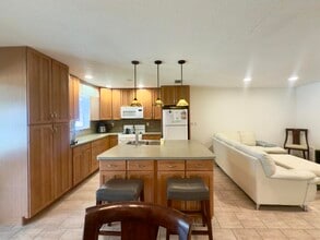 Building Photo - 1177 S Drive Cir