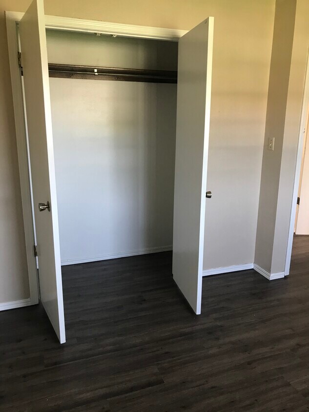 Foto del edificio - 207 Brian Rd