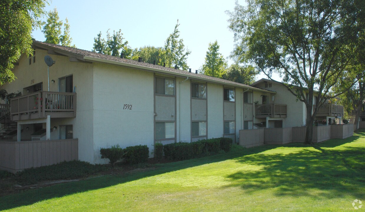 Foto del edificio - Arbor Apartments