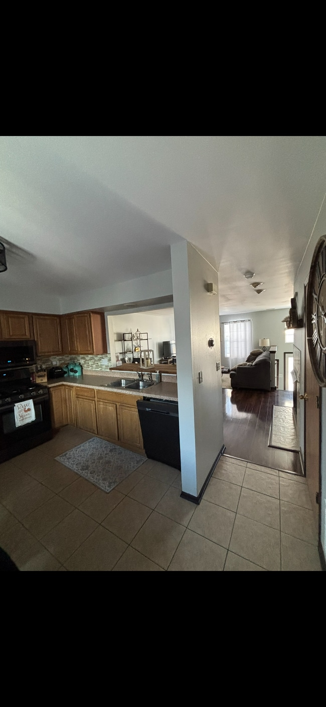 Kitchen - 1454 Fox Hound Trl