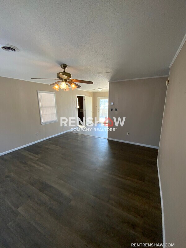 Foto del edificio - 307 Woodford Cove