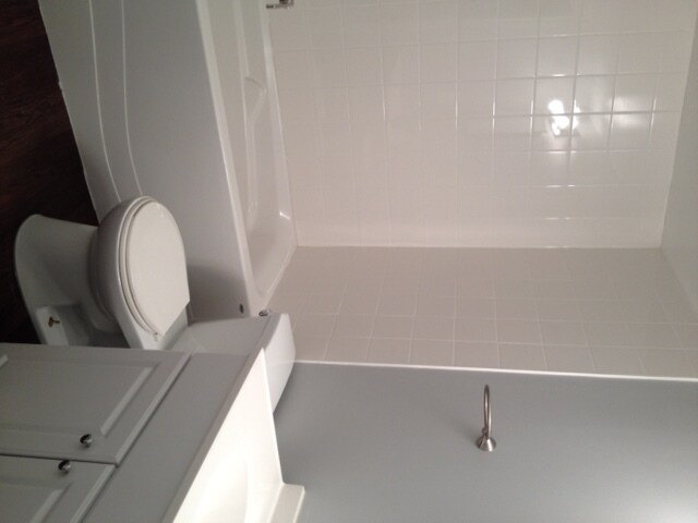 Photo du bâtiment - 2 Bed 1 Bath Unit in Edmonton, AB