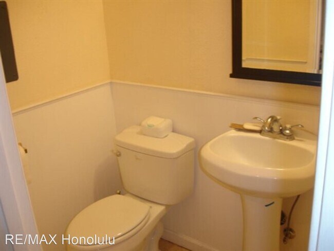 Building Photo - 3 br, 2.5 bath House - 95-128 Kipapa Dr., ...