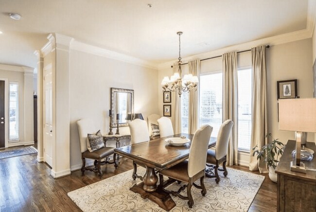 Foto del edificio - 3941 Spring Garden Dr