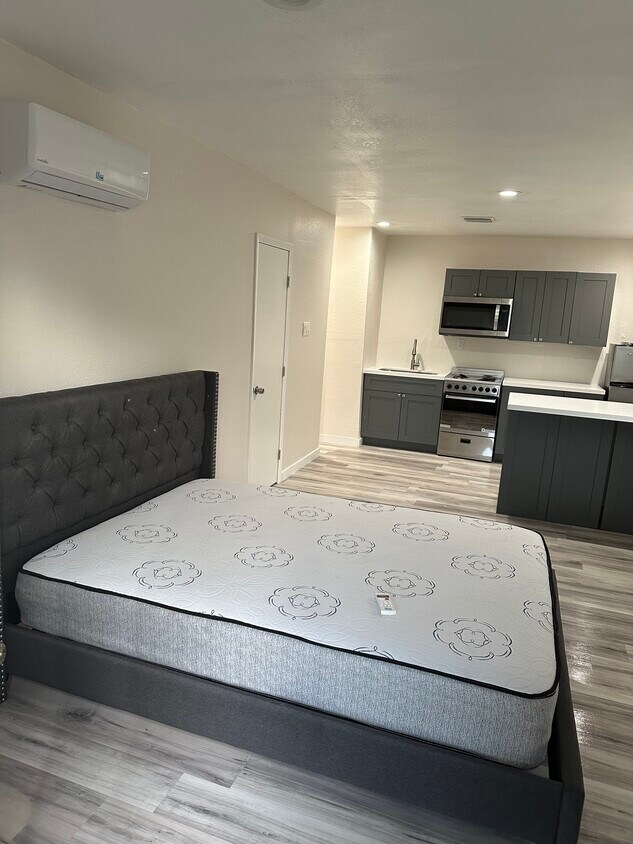Foto principal - 3961 NW 174th St