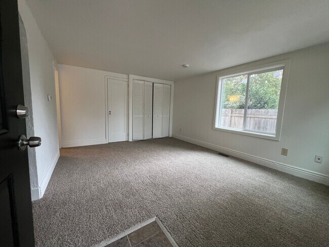 Foto del edificio - Cute newly remodeled 2 bed 1 bath home on ...