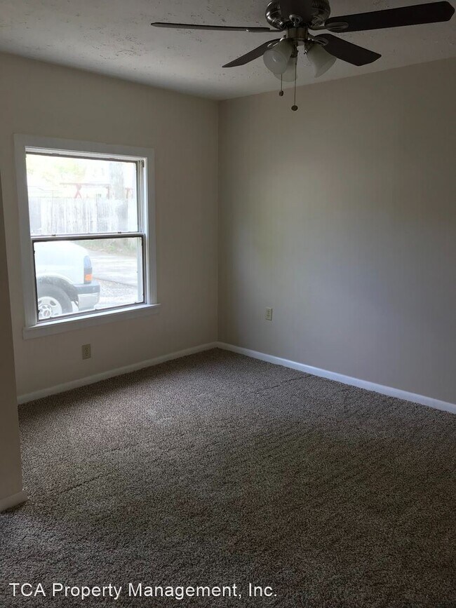 Foto del edificio - 1 br, 1 bath House - 437 Law St Apt