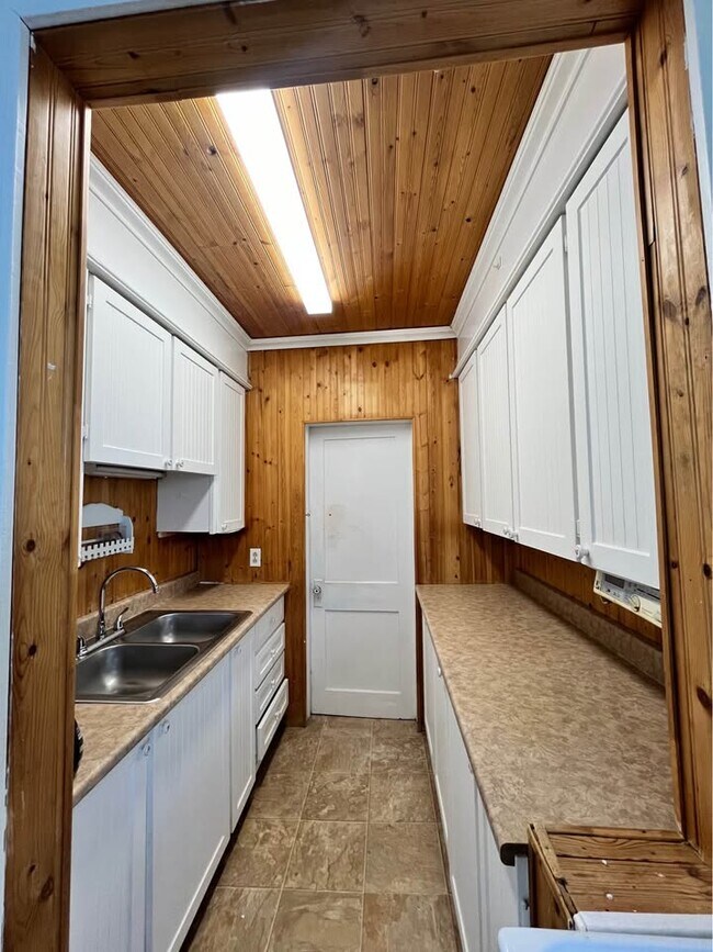 Photo du bâtiment - 11 Blackmarsh Rd