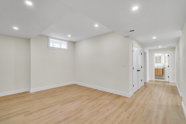 Foto del edificio - 77 Thorndike St