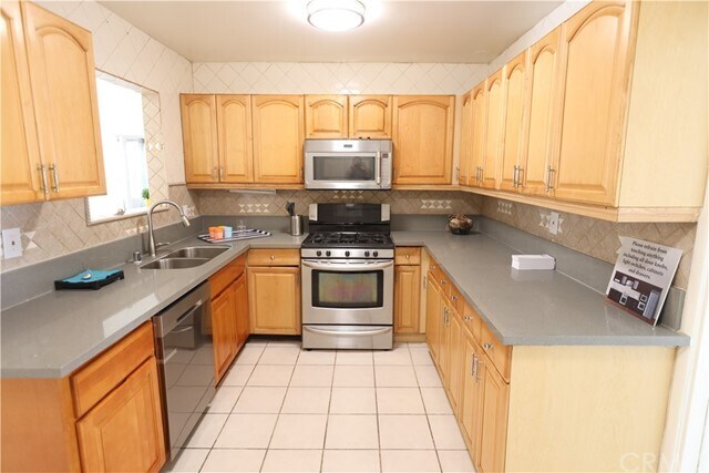 Primary Photo - 5208 Dulin Ave