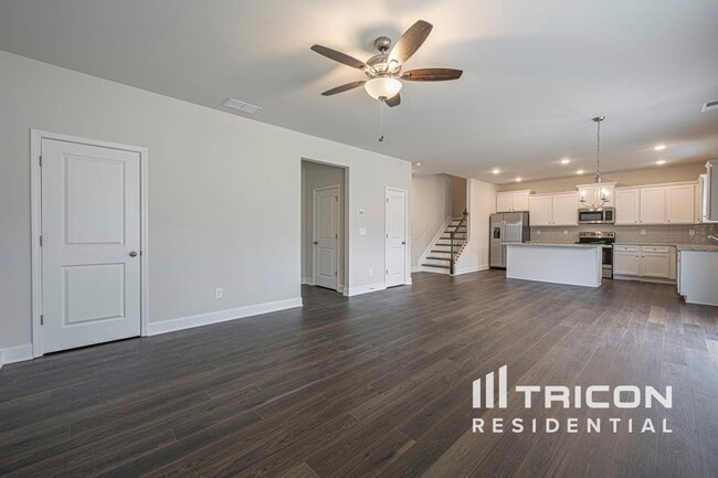 Building Photo - 409 Curlin Ct