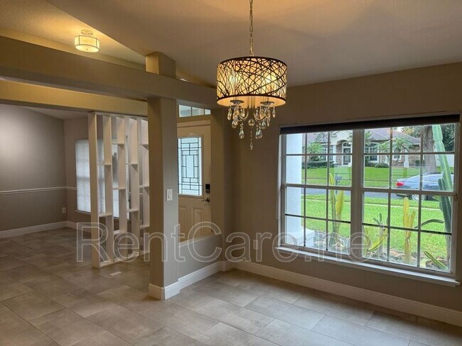 Building Photo - 9020 Lake Coventry Ct