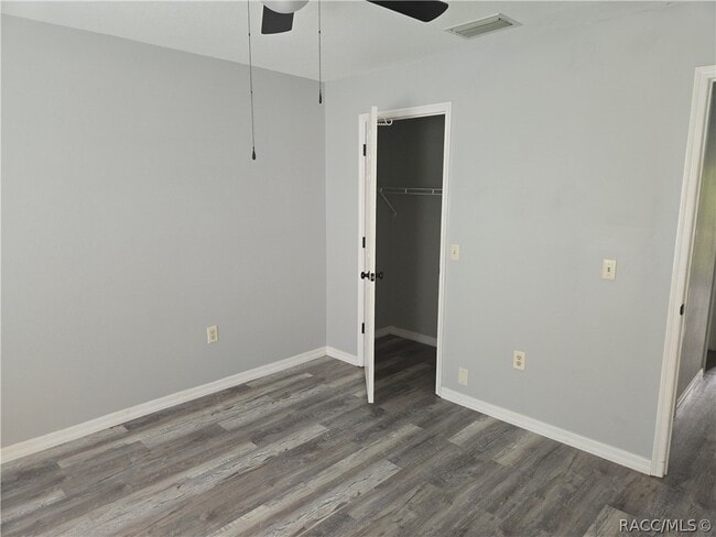 Building Photo - 864 W Gleason Pl