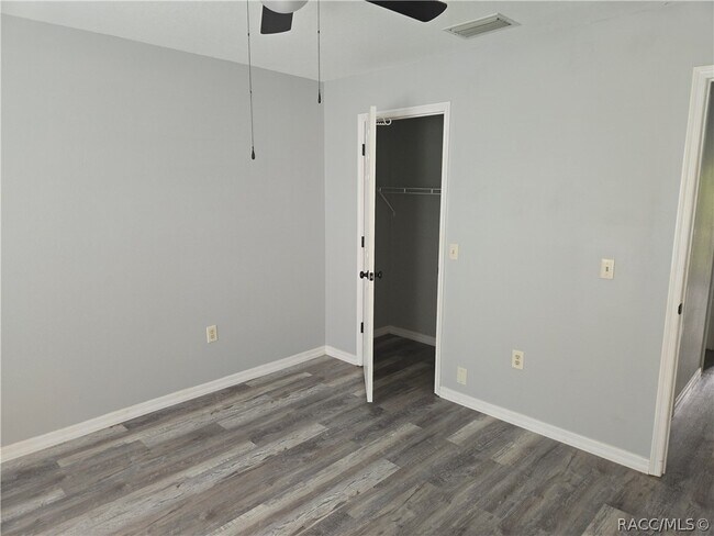 Foto del edificio - 864 W Gleason Pl
