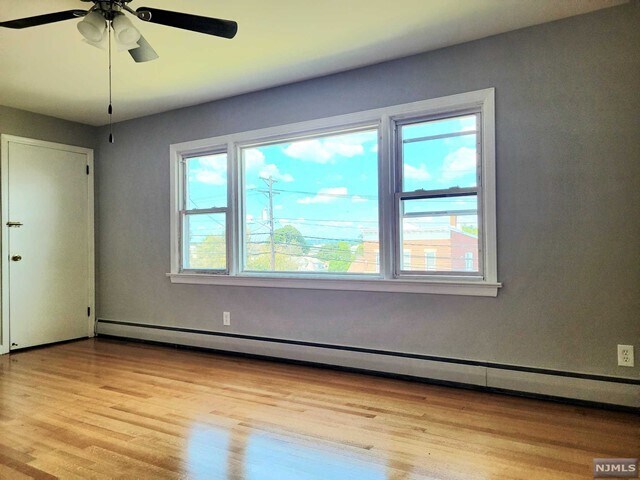 Foto del edificio - 456 Ridge Rd