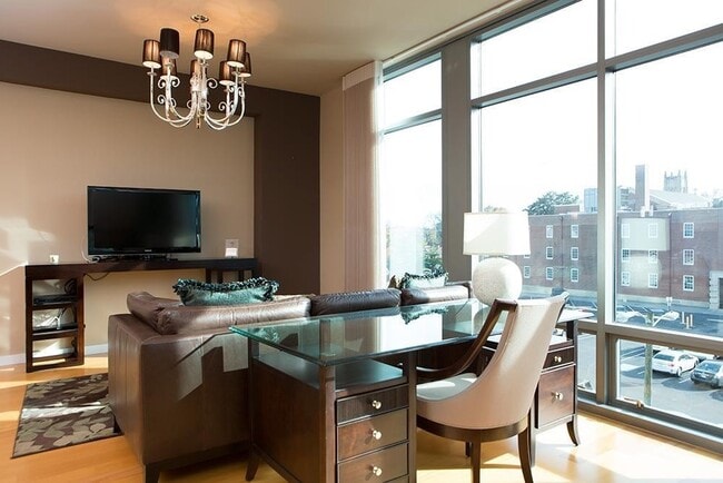 Photo - FULLY FURNISHED Studio in Nashville's Prem... Apartment