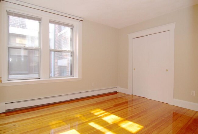 Building Photo - 19 South St