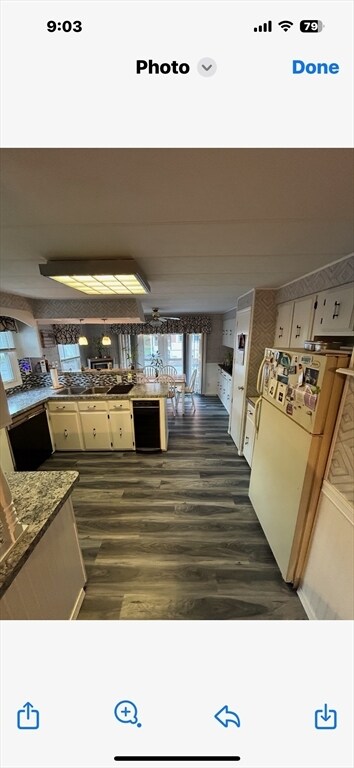 Foto del edificio - 100 Phelps St