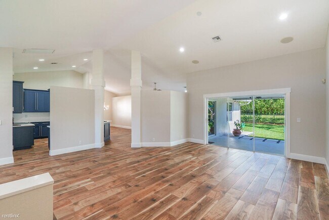 Foto del edificio - 3 br, 2 bath House - 6610 Blue Bay Cir