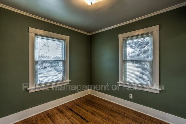 Building Photo - 994 S 50th St