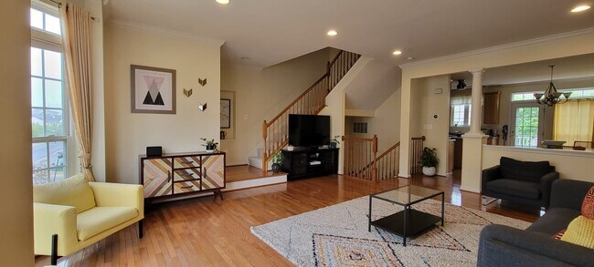 Building Photo - 25417 Elm Terrace