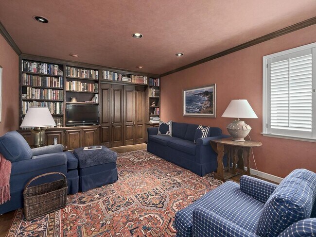 Foto del edificio - Pet Friendly Home Located in Highly desirable area of Menlo Park