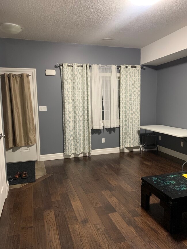 Building Photo - 1180 Countrystone Dr