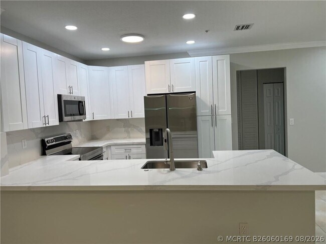 Building Photo - 4602 SW 160th Ave