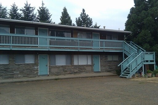 Building Photo - Southwood Manor