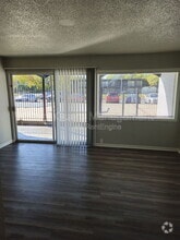 Building Photo - 1420 Cambridge Pl