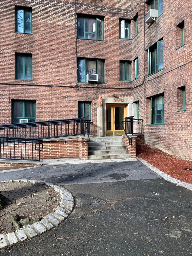 1722 Purdy St Unit MG, The Bronx, NY 10462 Condo for Rent in The