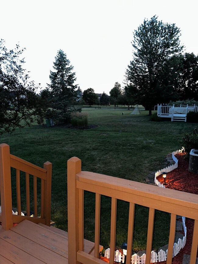 Foto del edificio - 45071 Lothrop Ct