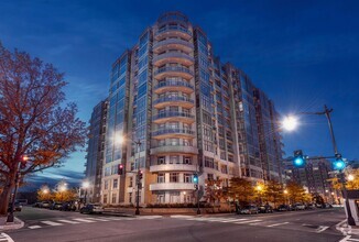 Building Photo - 811 4th St NW