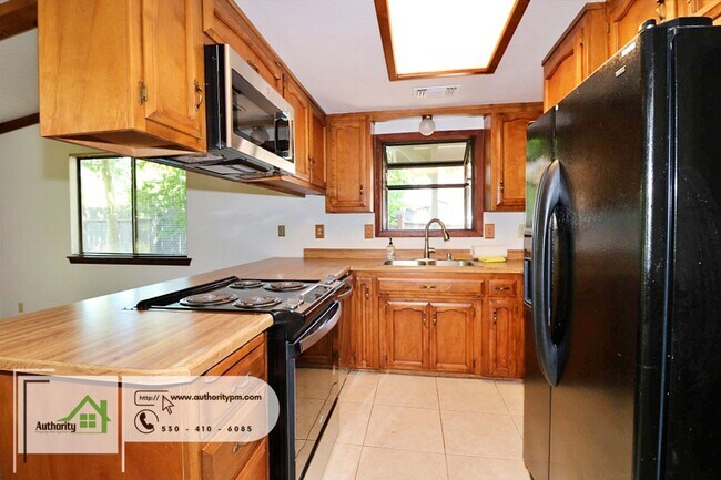 Foto del edificio - 1744 Kildare Dr