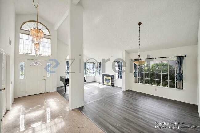 Foto del edificio - 19335 E Branding Iron Rd