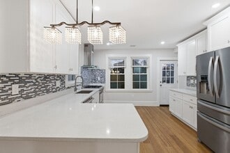 Building Photo - 318 Concord Ave