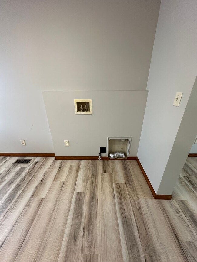 Foto del edificio - 603-605 Short St
