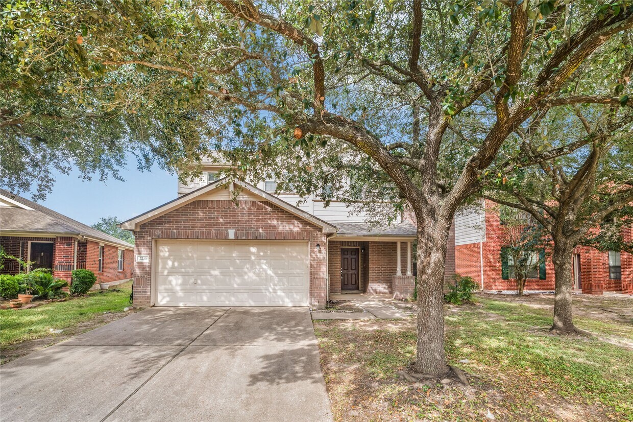Foto principal - 2235 Rocky Hollow Ln