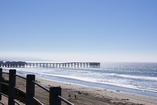 Foto del edificio - 1738 Hornblend St