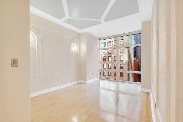 Foto del edificio - 1600 Broadway