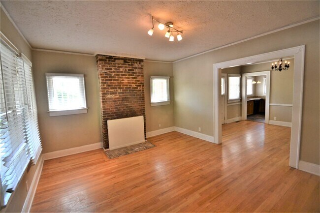 Foto del edificio - 929 United Ave SE
