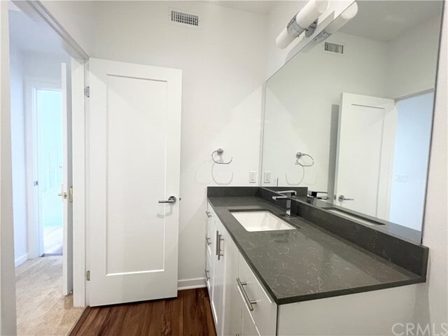 Foto del edificio - 158 Schick