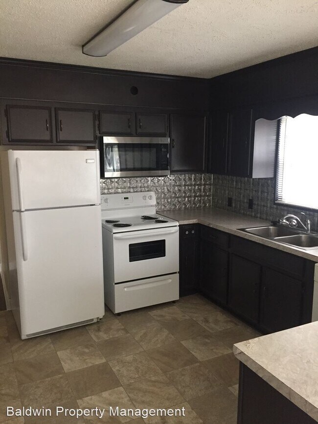 Building Photo - 3 br, 3 bath House - 2709 Lullington Dr.