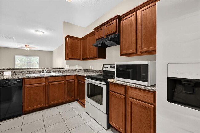 Building Photo - 4618 San Jacinto River Dr