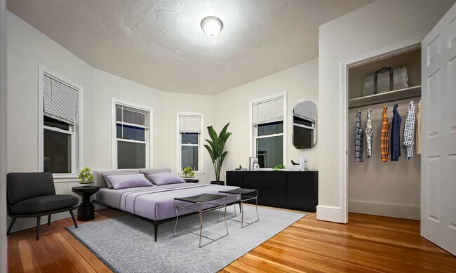 Building Photo - 55 Hollander St