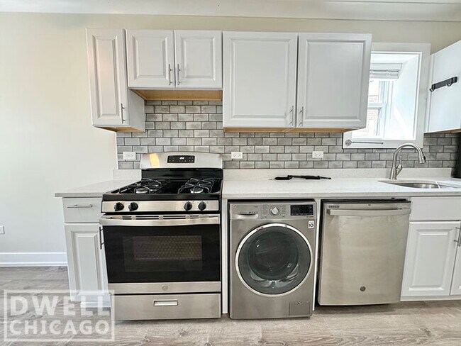 Foto del edificio - 2125 W Giddings St