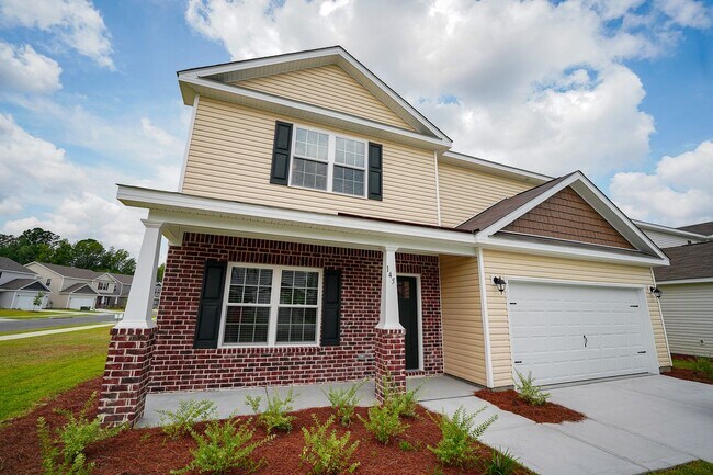 Foto del edificio - Coming Available!