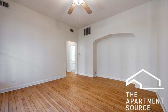 Foto del edificio - 2130 W Concord Pl